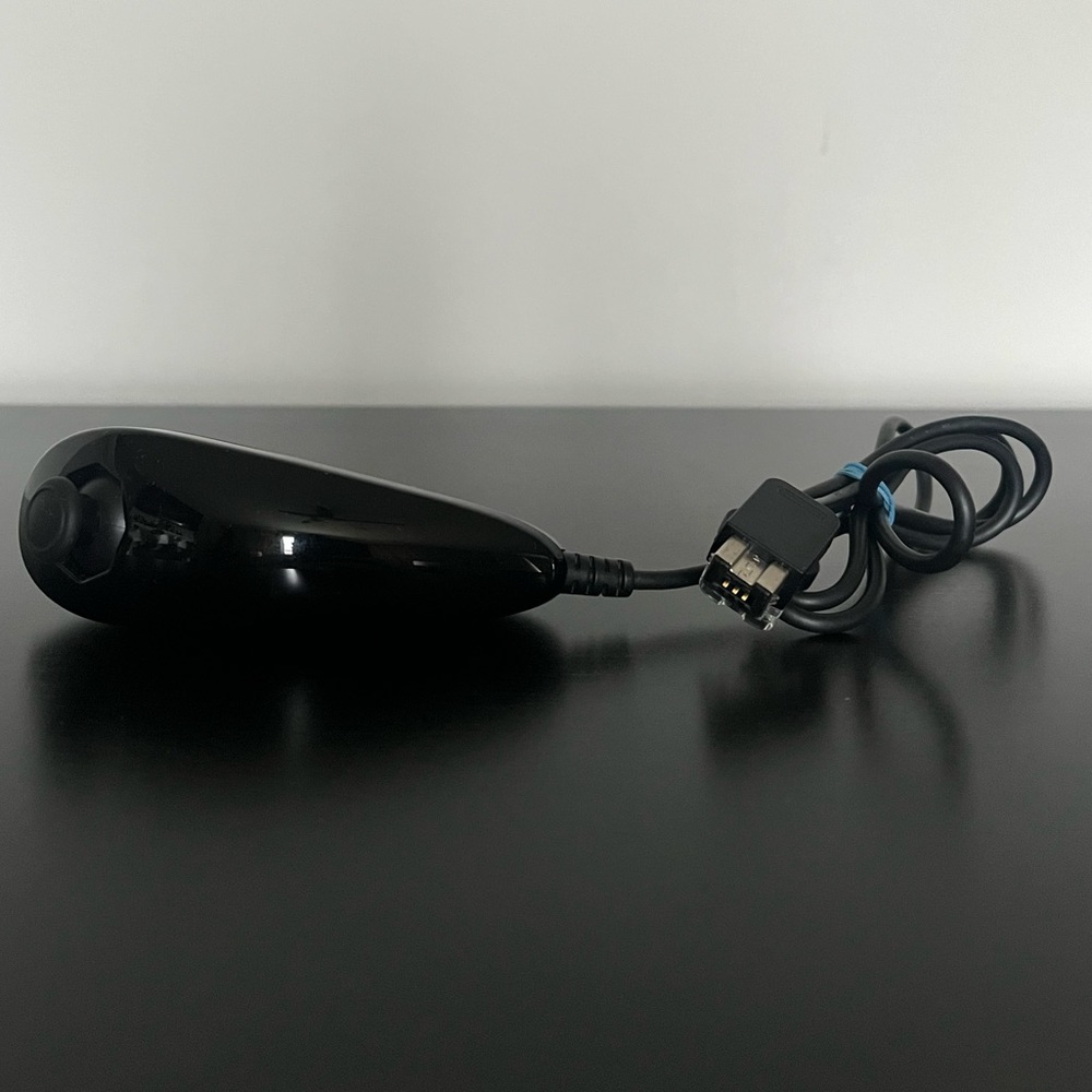 Nintendo | Wii Nunchuk (Black)